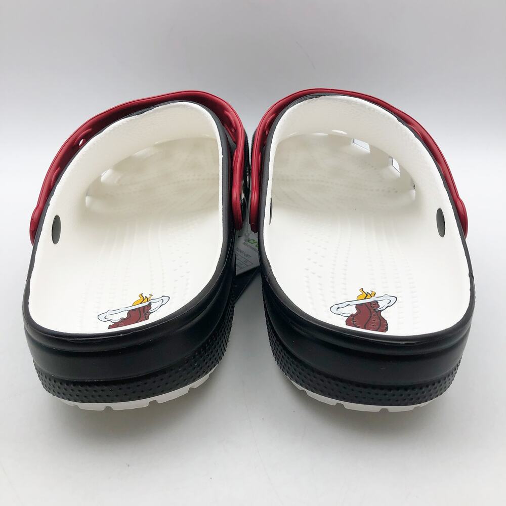 Crocs NBA Miami Heat Classic Clogs MENS 8 WOMENS 10 Black Red NWT - Picture 9 of 11
